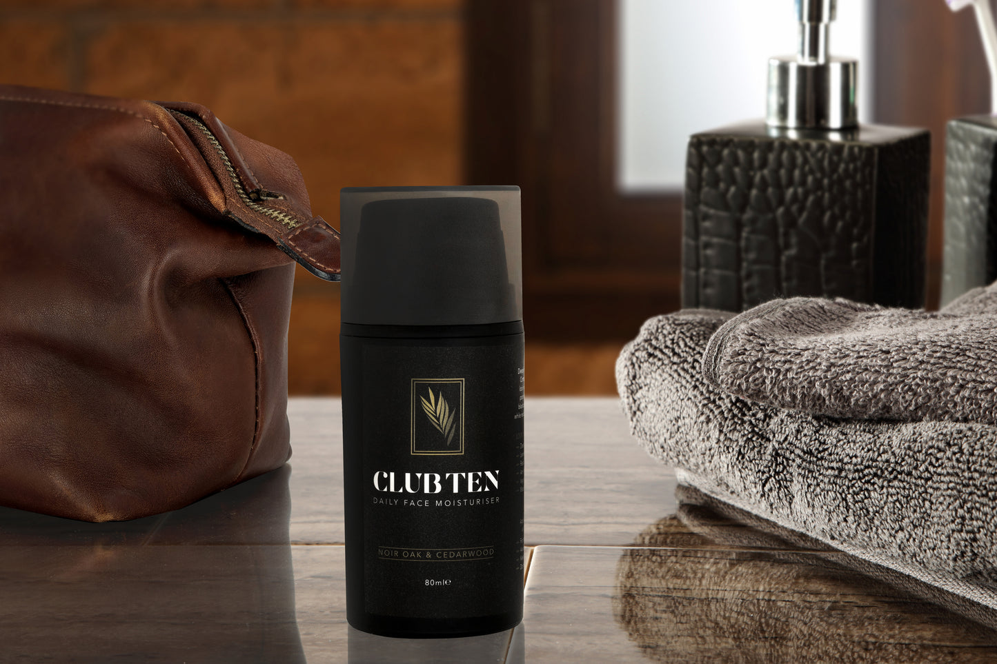 Club Ten Daily Face Moisturiser with Noir Oak and Cedarwood 80ml